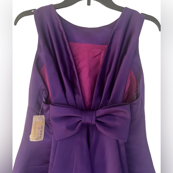 NWT Kay Unger Fit & Flair Satin Sleeveless Open Back with Bow Purple Sz2 - Picture 8 of 16